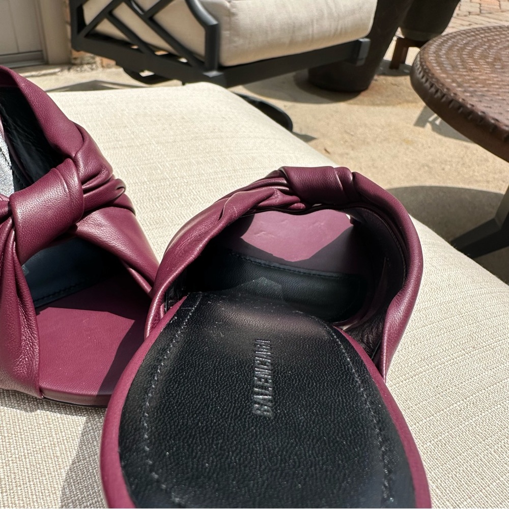 Brand New In Box Balenciaga Smooth Nappa Drapy Sandal Pumps in Burgundy - Picture 9 of 10